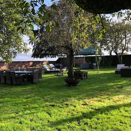 Historic Hall Wing Nr York & Leeds Free Hot Tub Casa de Férias Newton Kyme