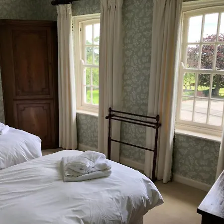 Historic Hall Wing Nr York & Leeds Free Hot Tub Casa de Férias Newton Kyme