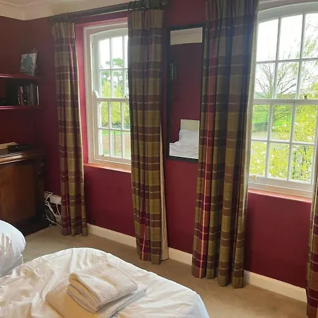 Historic Hall Wing Nr York & Leeds Free Hot Tub