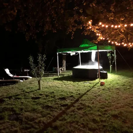 Historic Hall Wing Nr York & Leeds Free Hot Tub *