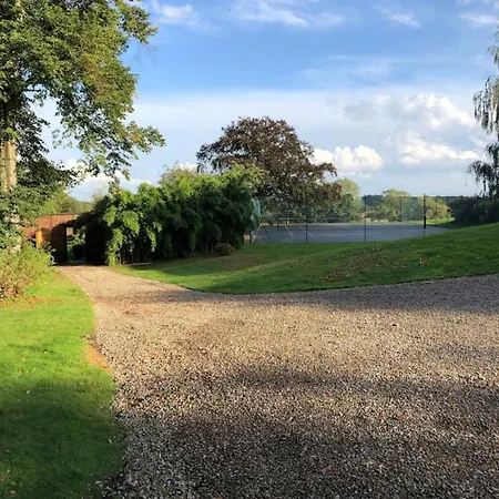 Historic Hall Wing Nr York & Leeds Free Hot Tub Casa de Férias