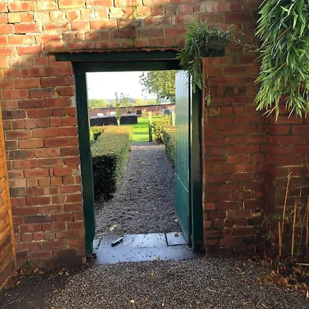 Casa de Férias Historic Hall Wing Nr York & Leeds Free Hot Tub Newton Kyme