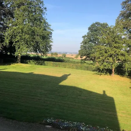 Historic Hall Wing Nr York & Leeds Free Hot Tub * Newton Kyme